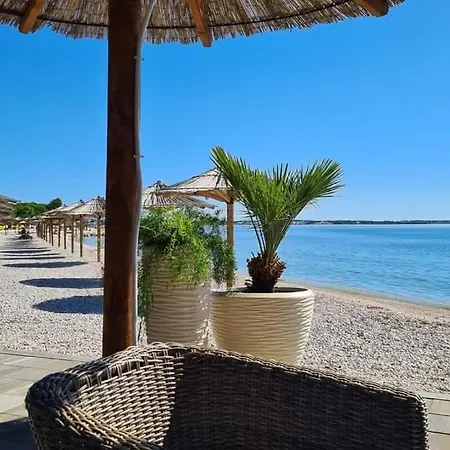 Adria شقة فير