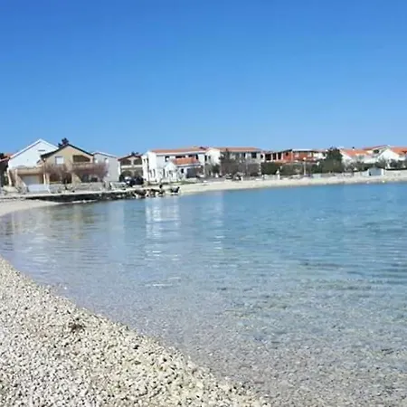 Adria شقة *