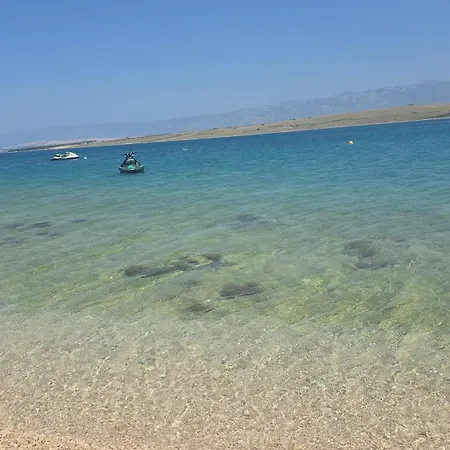 Adria * فير